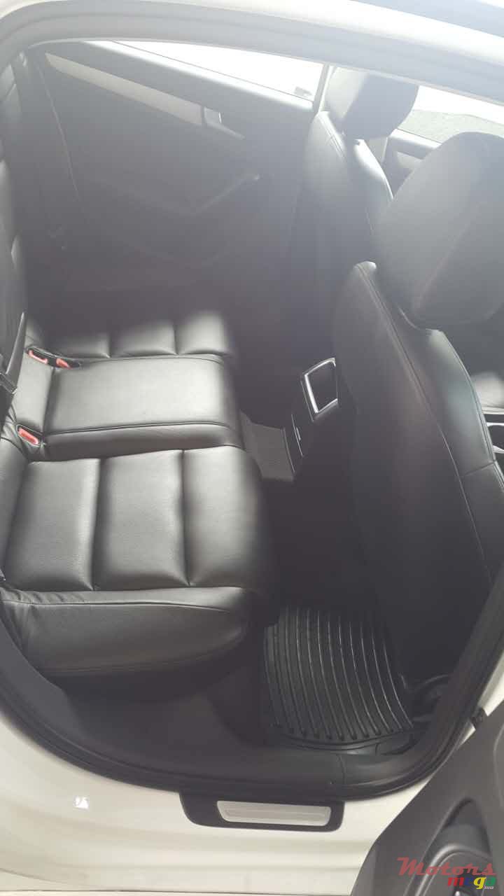 2012' Audi A4 photo #3