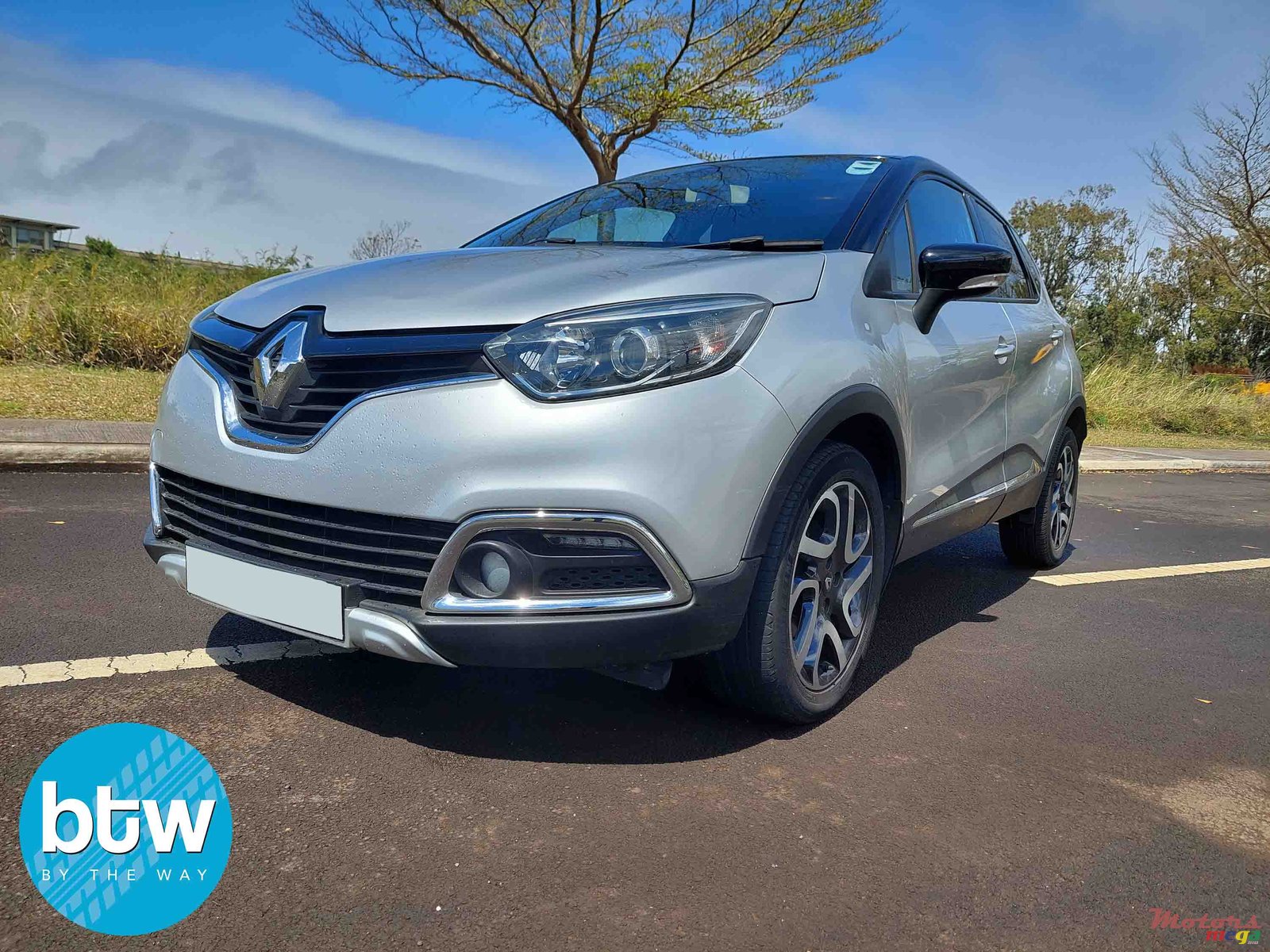 2016' Renault Captur photo #2