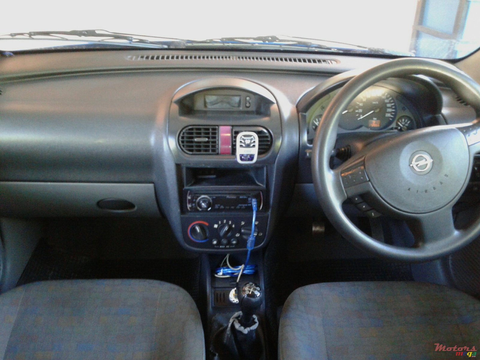 2003' Opel Corsa 1.2 photo #2