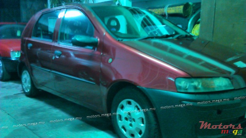 2000' Fiat Punto photo #1