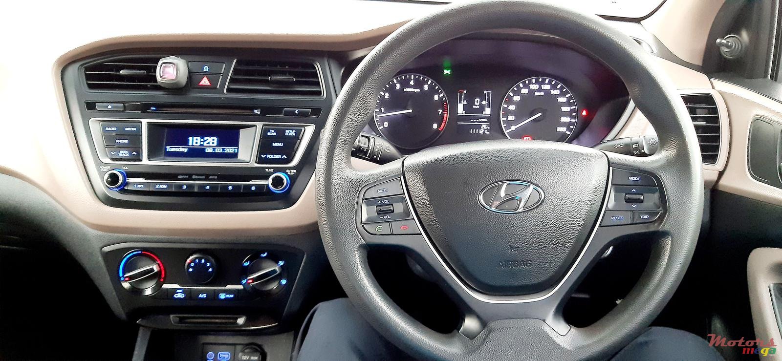 2015' Hyundai i20 1.2 photo #1