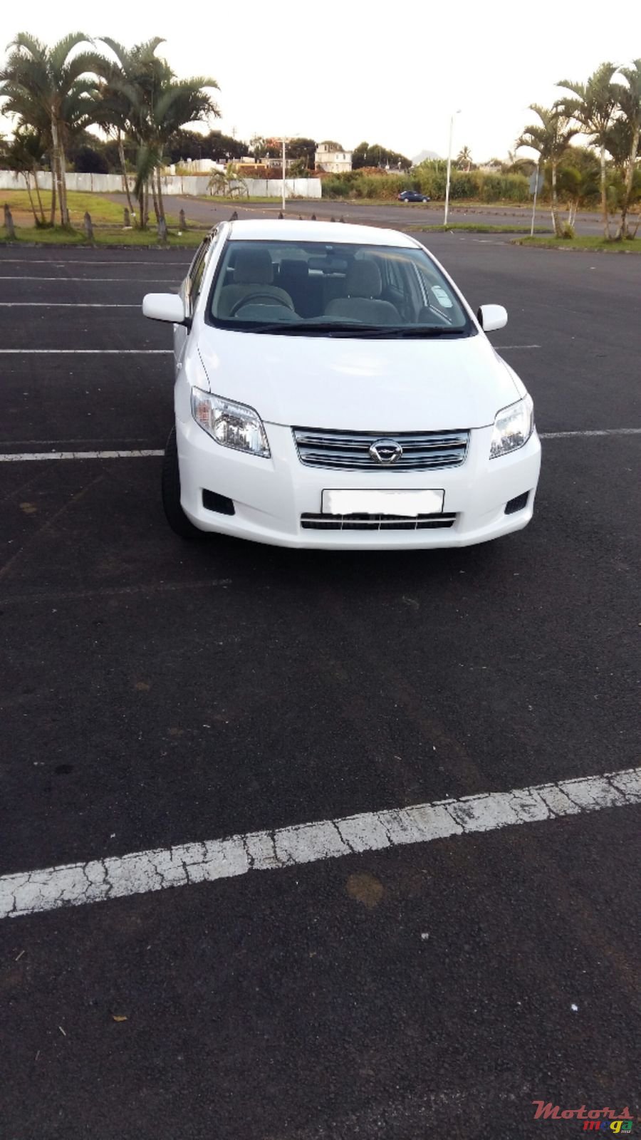 2006' Toyota Axio photo #1