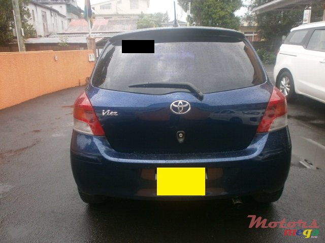 2008' Toyota Vitz photo #6