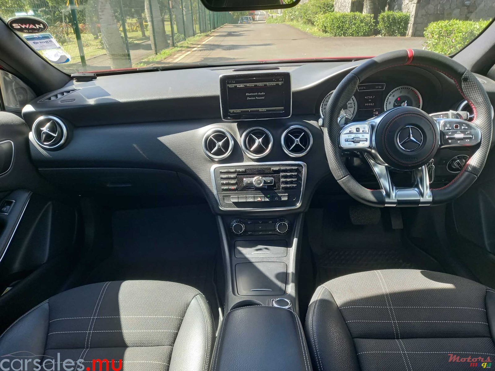 2012' Mercedes-Benz A 180 Urban 1.6 photo #6