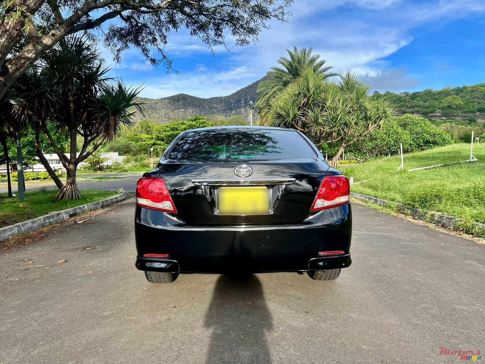 2011' Toyota Allion photo #4