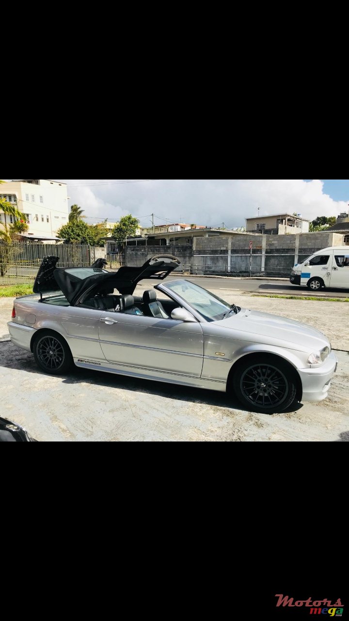 2001' BMW 3 Series Convertible photo #4