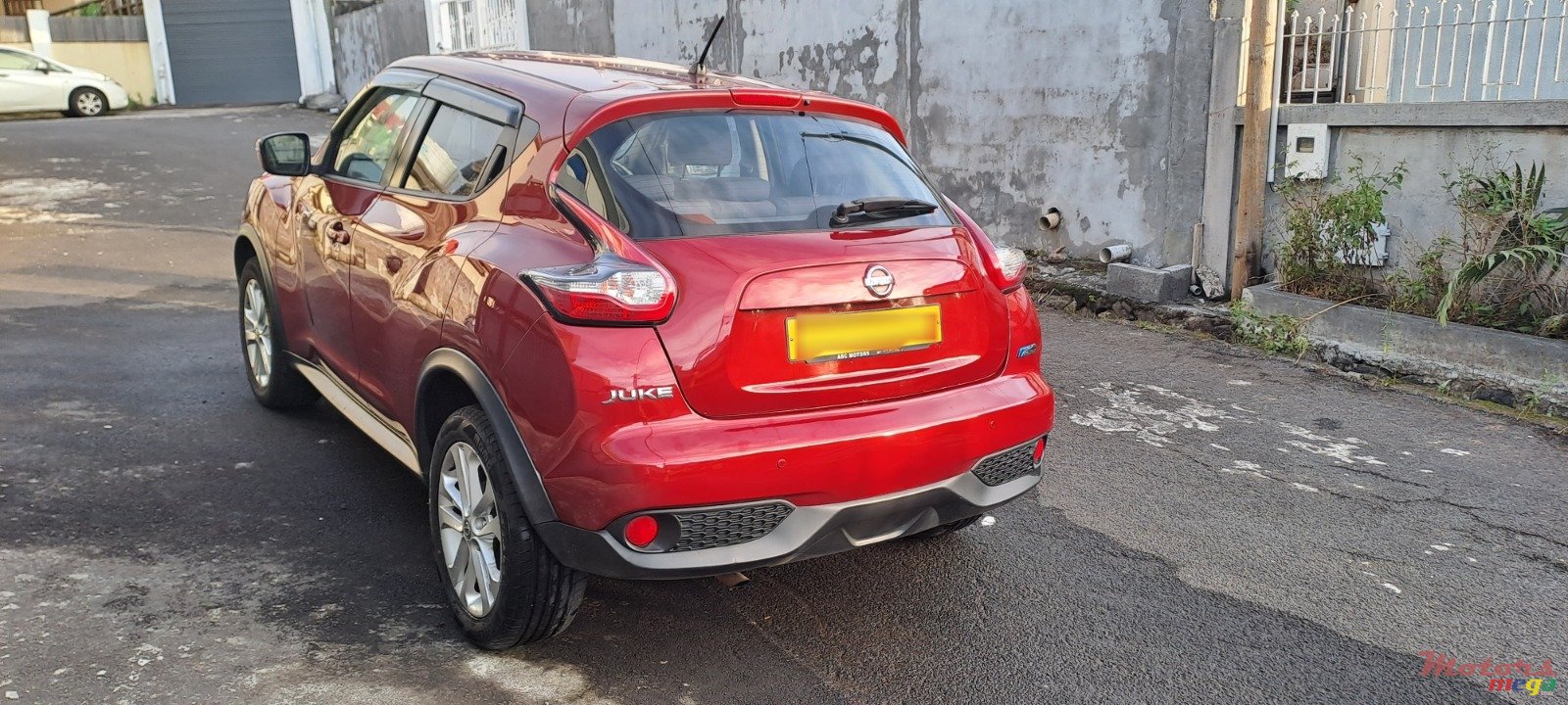 2015' Nissan Juke photo #2