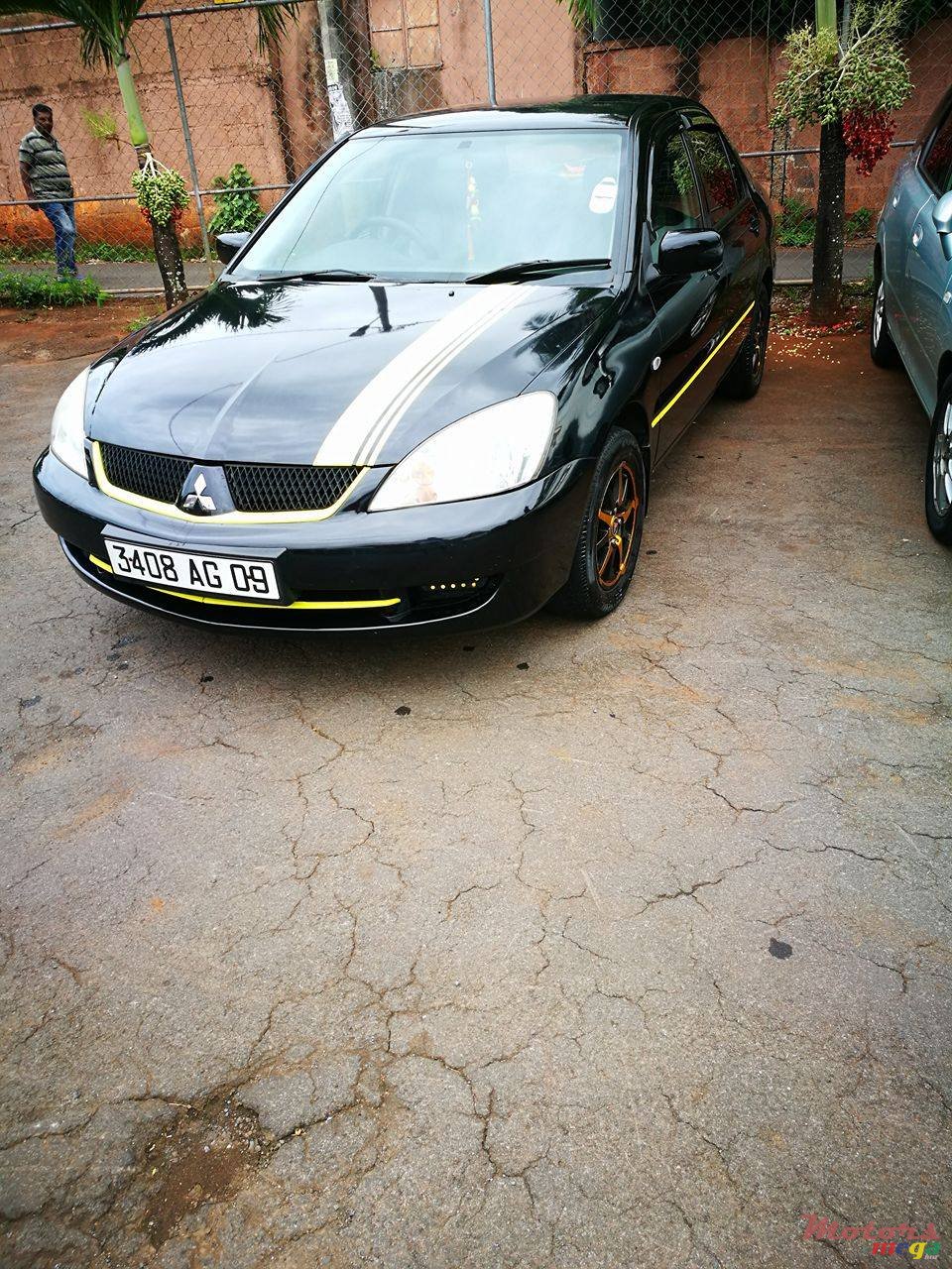 2009' Mitsubishi Lancer photo #2