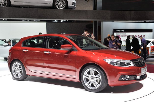 Qoros 3 Hatch Is China's Answer to the C-Segment Hatchback 
