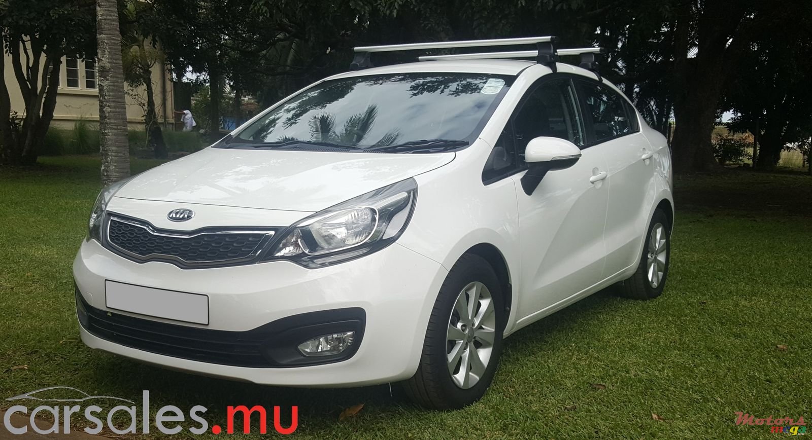 2012' Kia Rio 1.4 Sedan photo #2