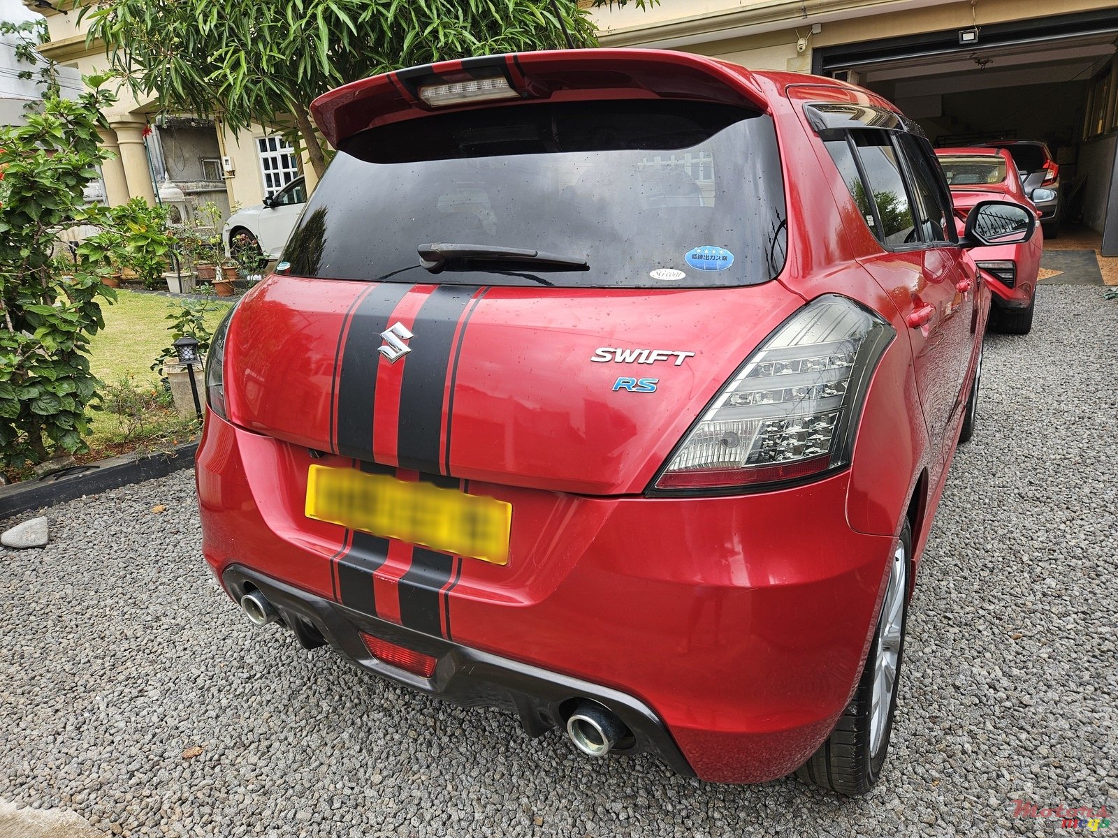 2015' Suzuki Swift photo #4