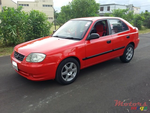 2005' Hyundai Accent photo #2