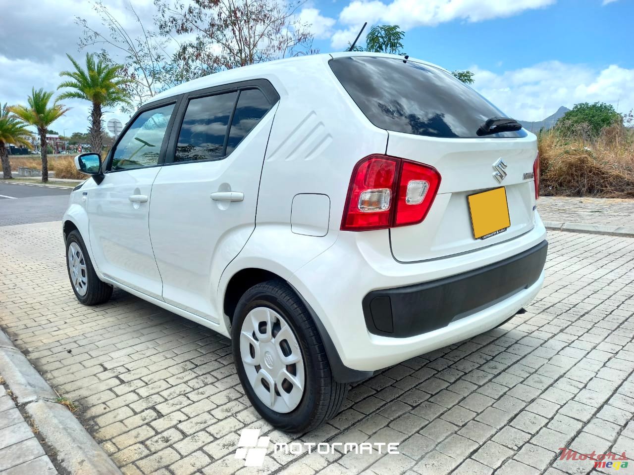 2017' Suzuki Ignis HYBIRD photo #2