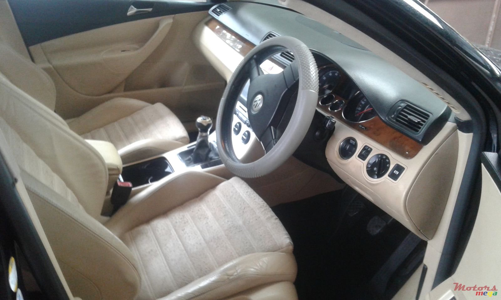 2008' Volkswagen Passat FSI photo #5