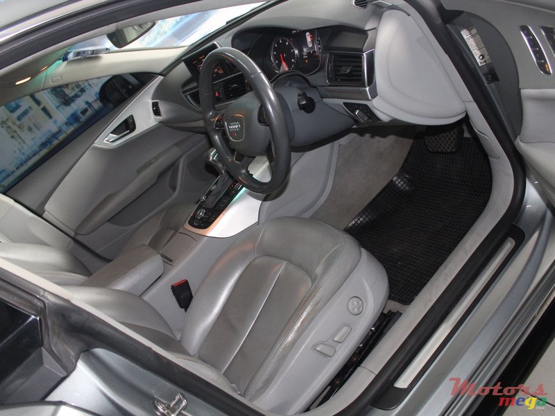 2011' Audi A7 photo #6