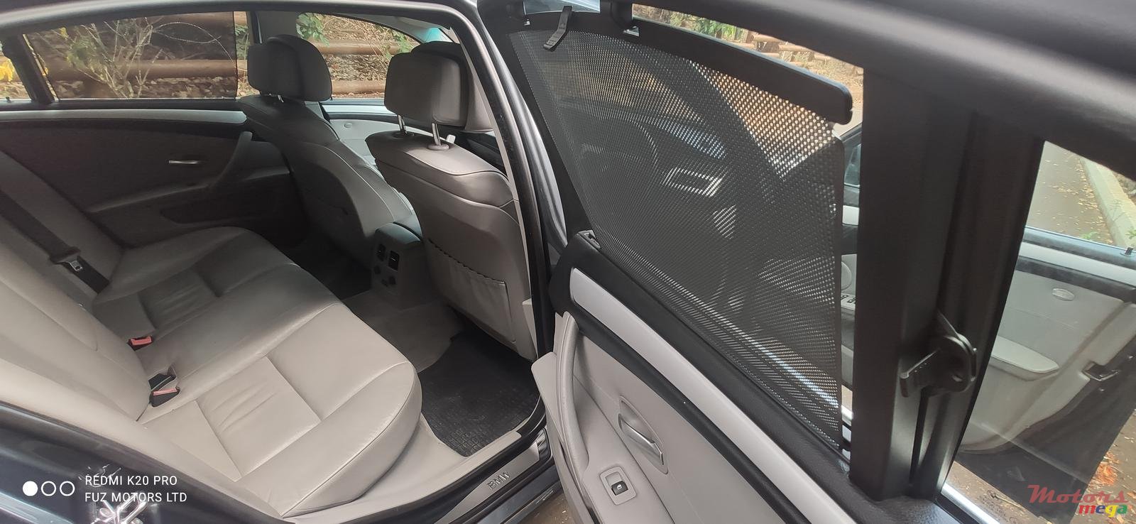 2009' BMW 523 photo #7