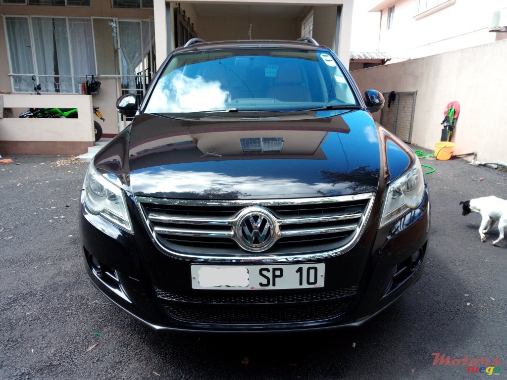 2010' Volkswagen Tiguan 1.4 TSi photo #6