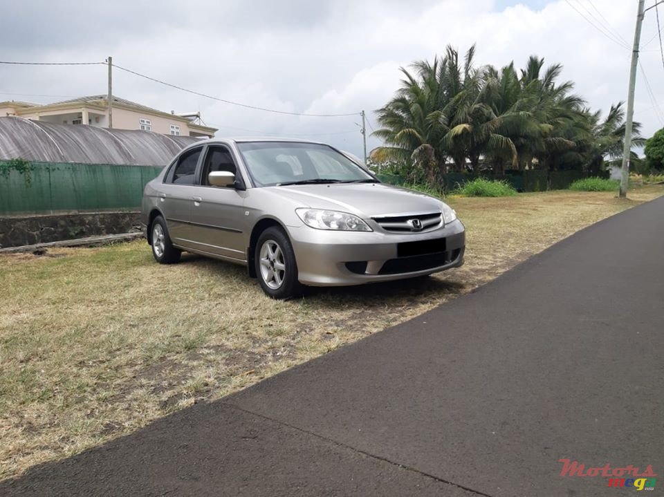 2004' Honda Civic 150i photo #1