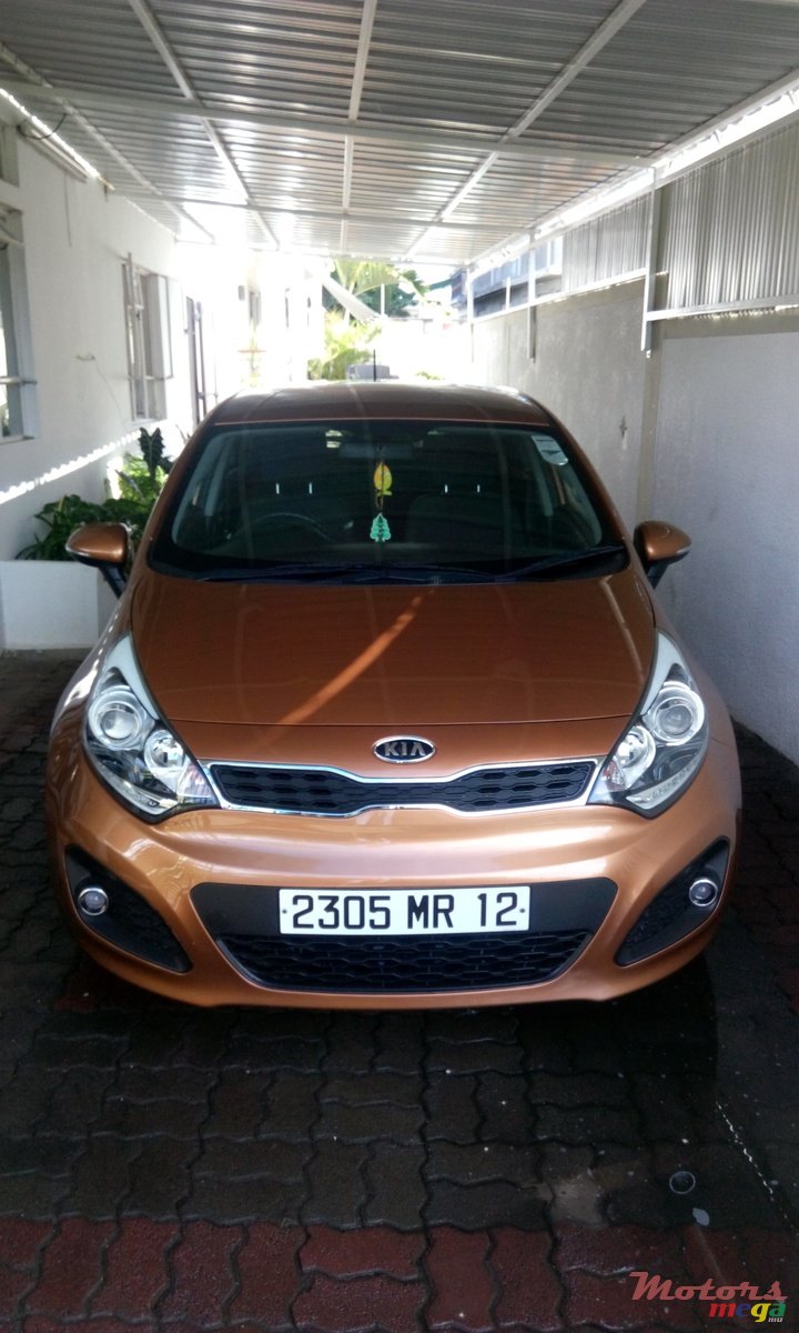 2012' Kia Rio EX Pack photo #2