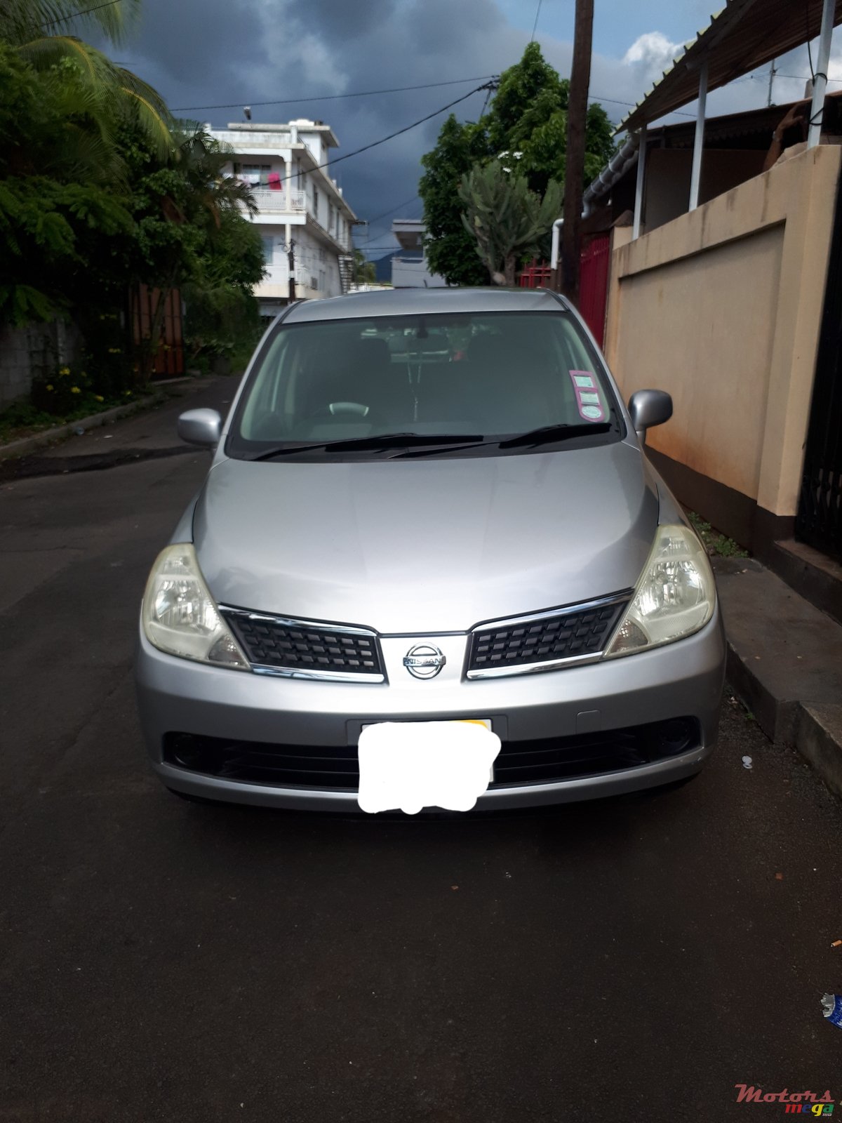 2006' Nissan Tiida photo #1