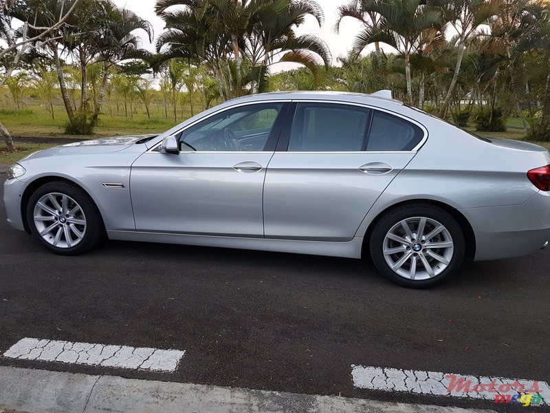 2015' BMW 528 photo #2