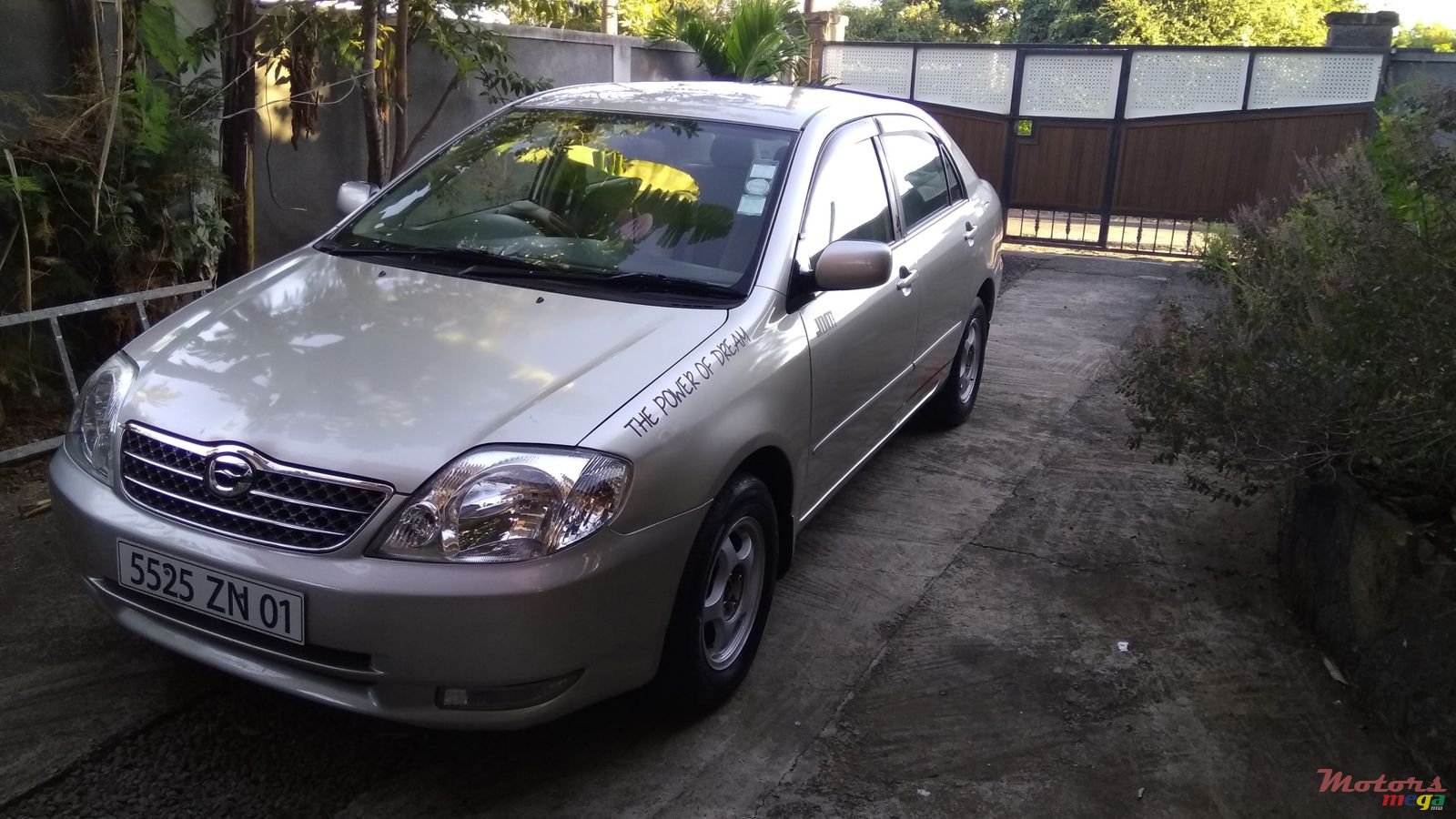 2001' Toyota Corolla photo #1