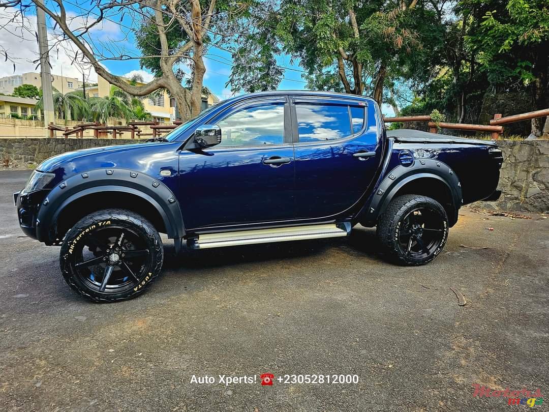 2014' Mitsubishi L 200 Sportero photo #4