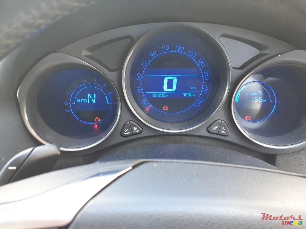 2012' Citroen C4 photo #5