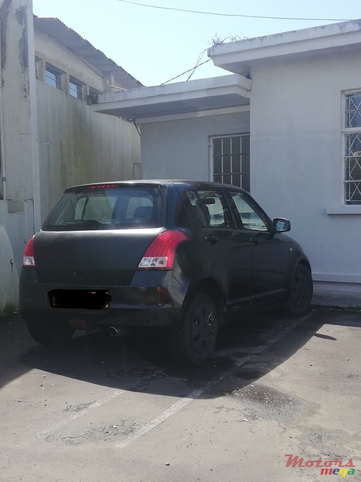 2008' Suzuki Swift photo #2