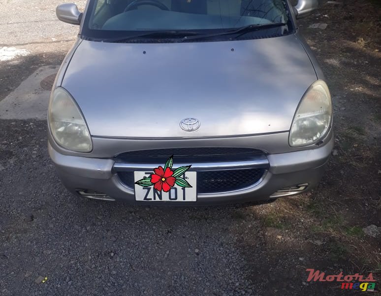 2001' Toyota photo #2