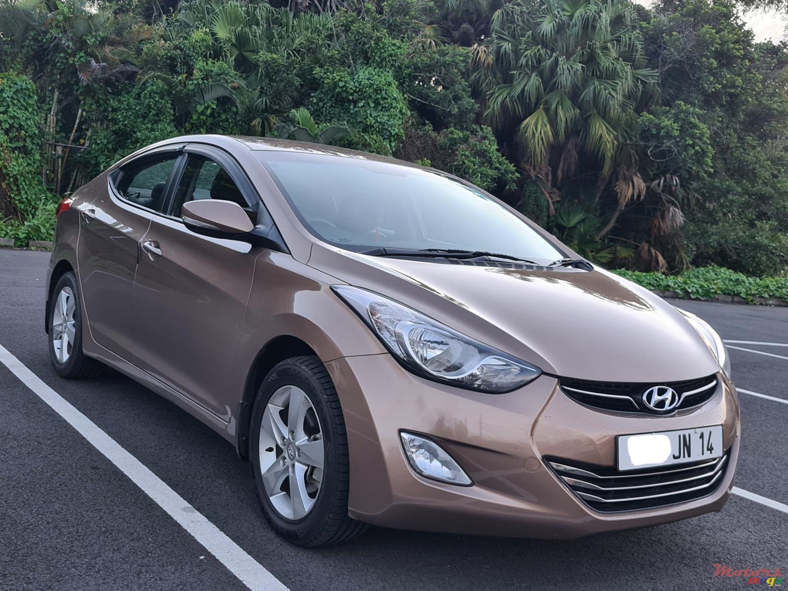 2014' Hyundai Elantra Automatic photo #1