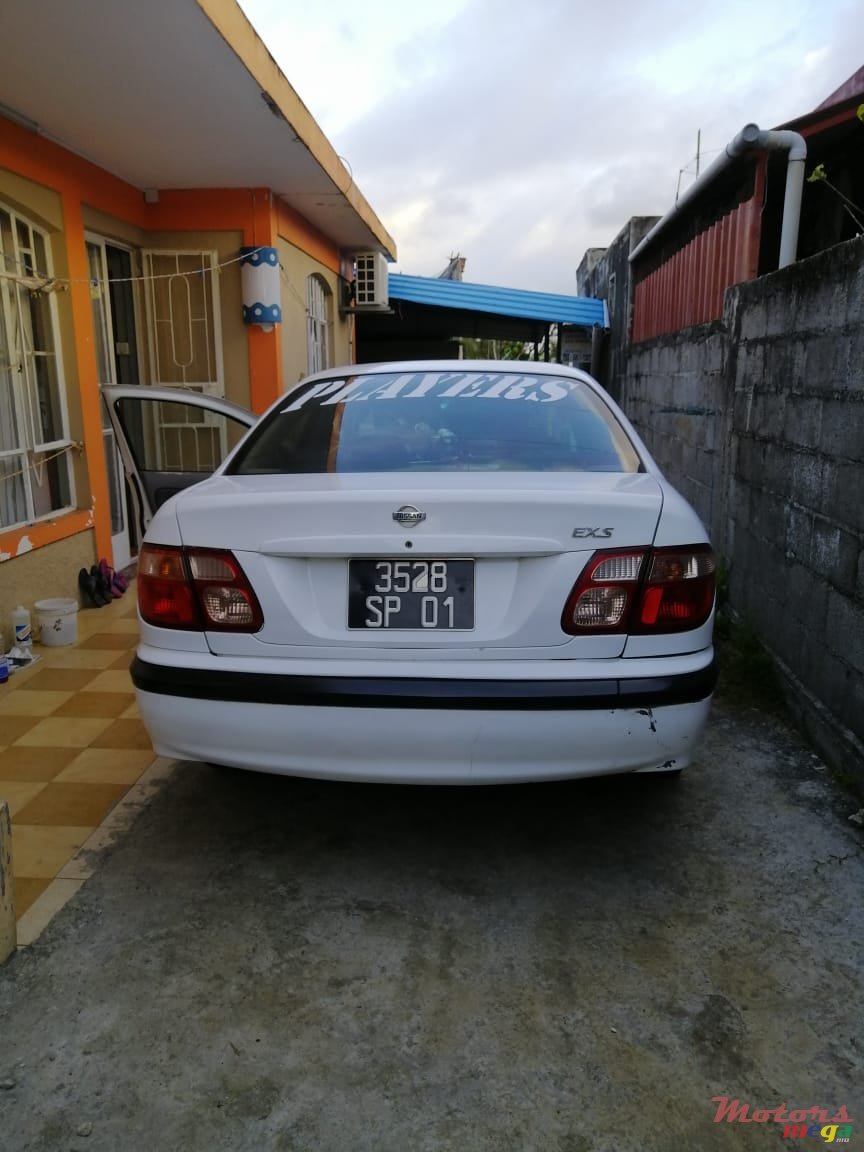 2001' Nissan Sunny photo #3