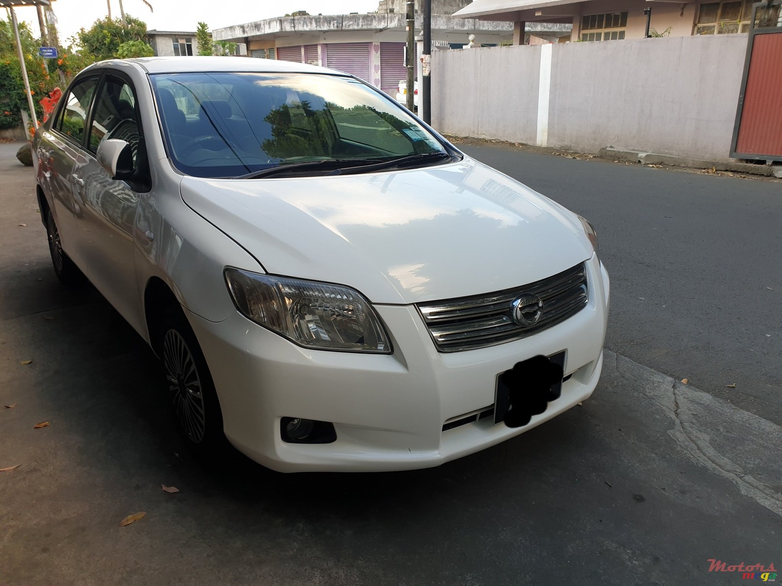 2006' Toyota Axio photo #1