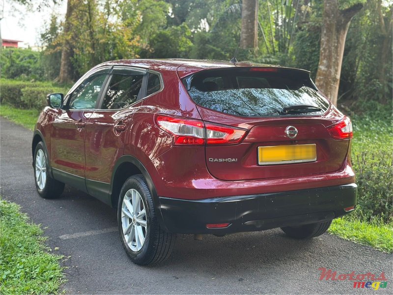 2015' Nissan Qashqai photo #4