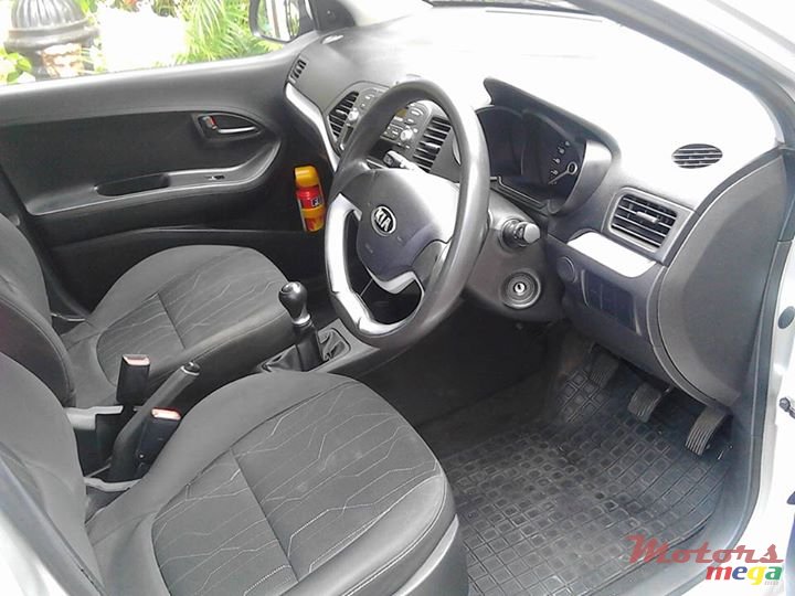 2012' Kia Picanto photo #4