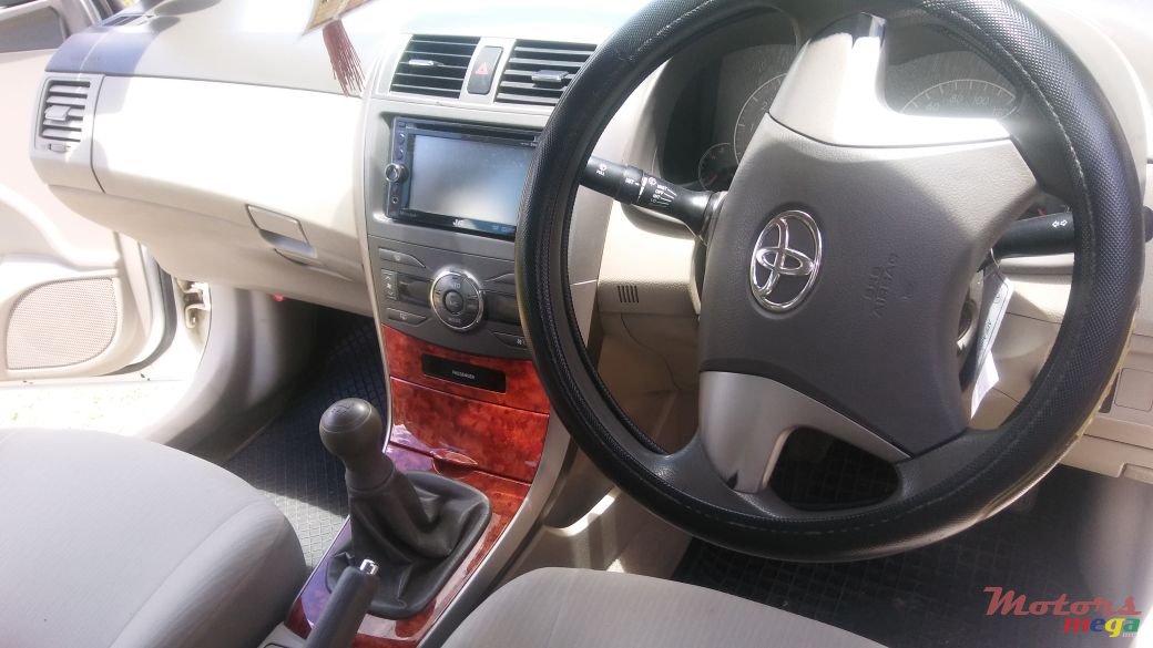 2008' Toyota Axio photo #5