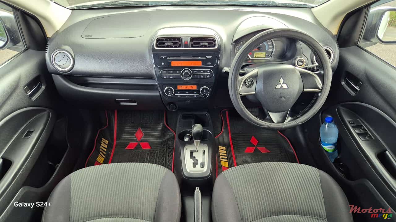 2014' Mitsubishi Attrage photo #6