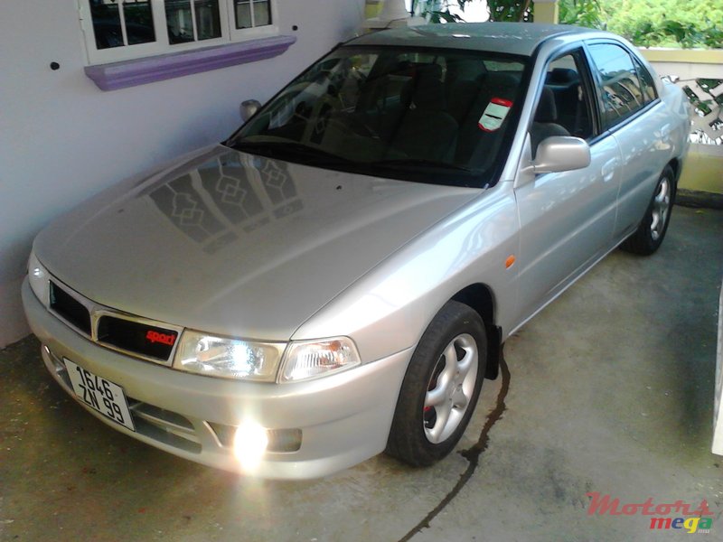 1999' Mitsubishi Lancer photo #1