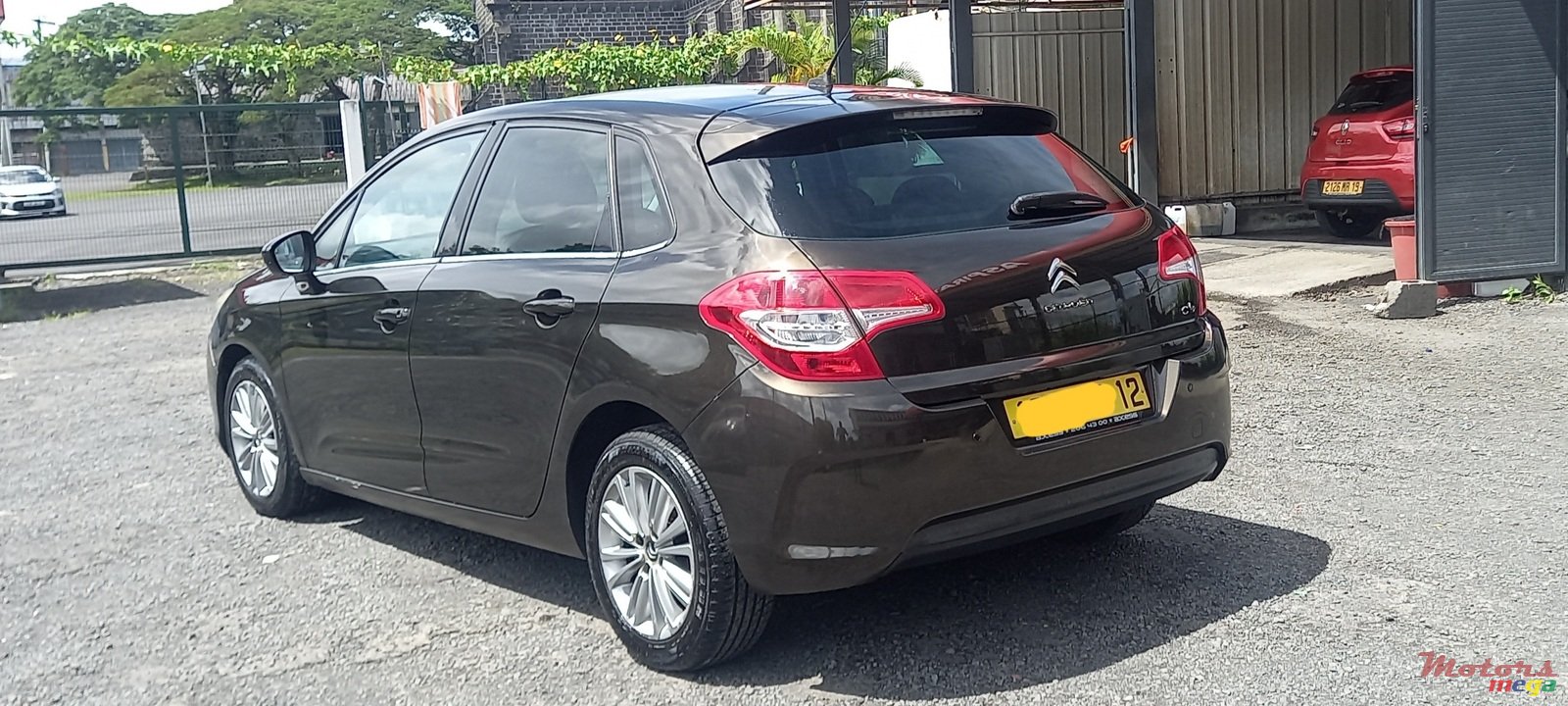 2012' Citroen C4 photo #3