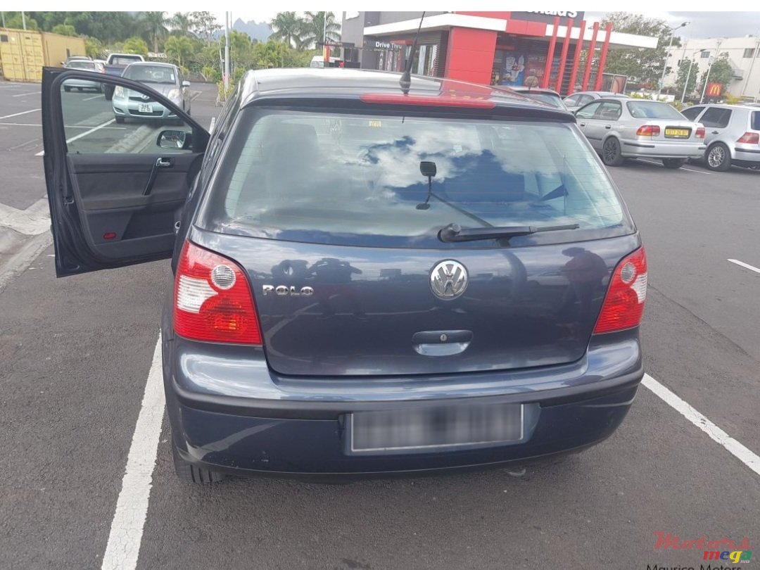 2004' Volkswagen Polo photo #3