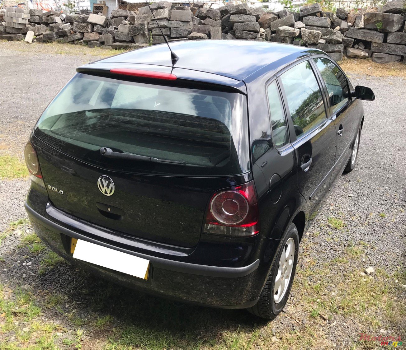 2009' Volkswagen Polo photo #2