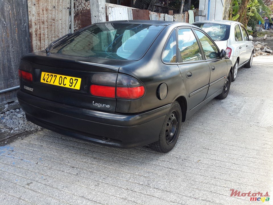 1997' Renault Laguna Laguna photo #1