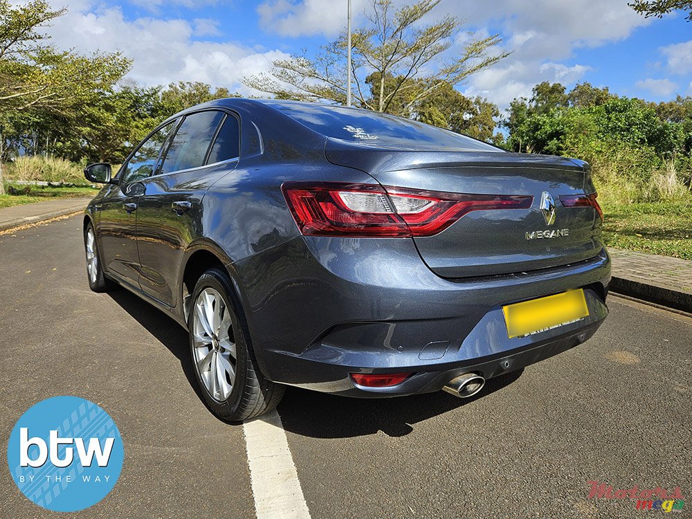 2017' Renault Megane photo #3