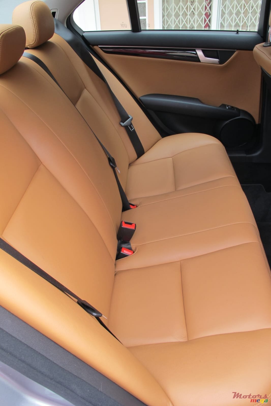 2011' Mercedes-Benz photo #3