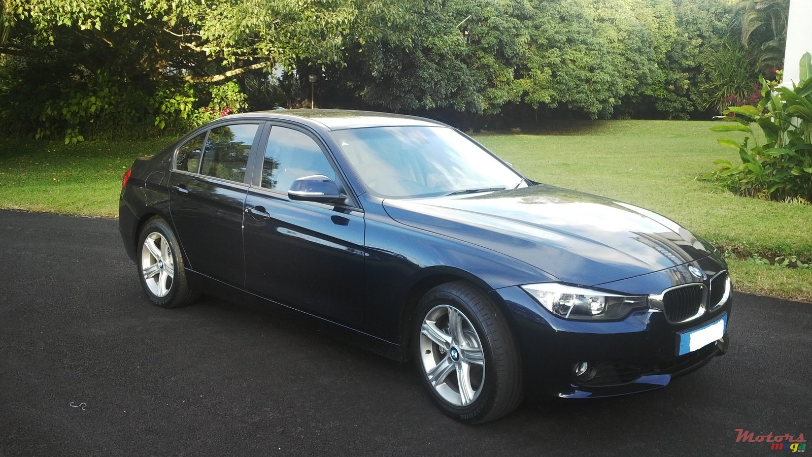 2013' BMW 328 photo #1
