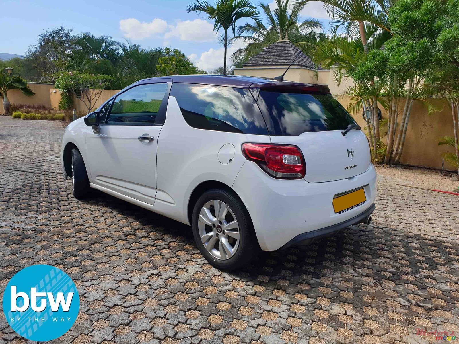 2012' Citroen DS 3 Automatic photo #2