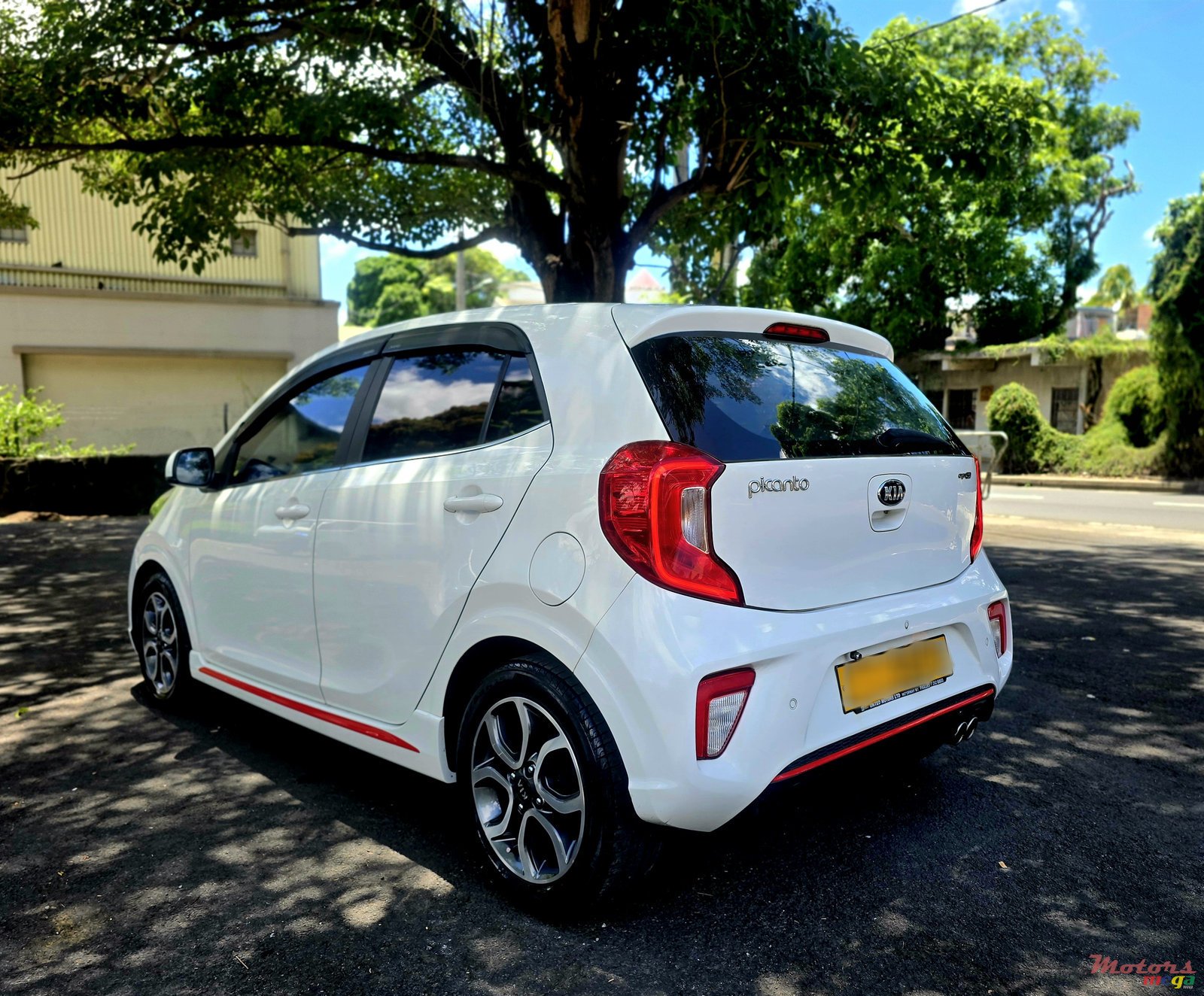 2017' Kia Picanto GT Line photo #4