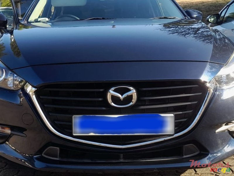 2017' Mazda 3 photo #1