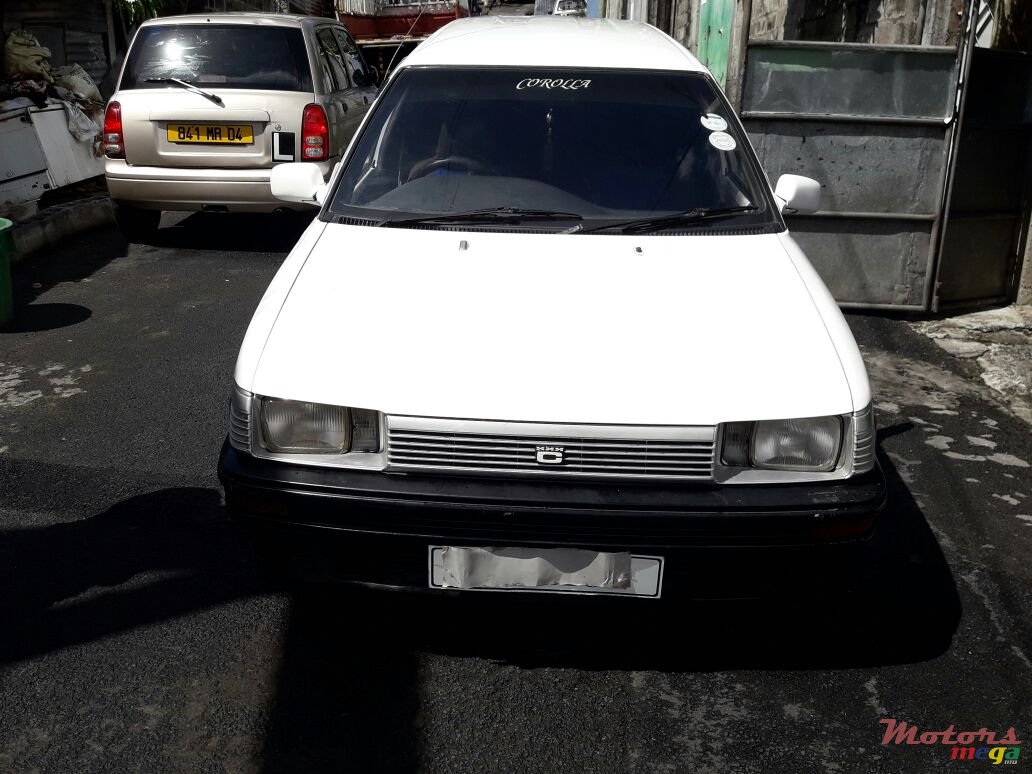 1988' Toyota Corolla photo #5