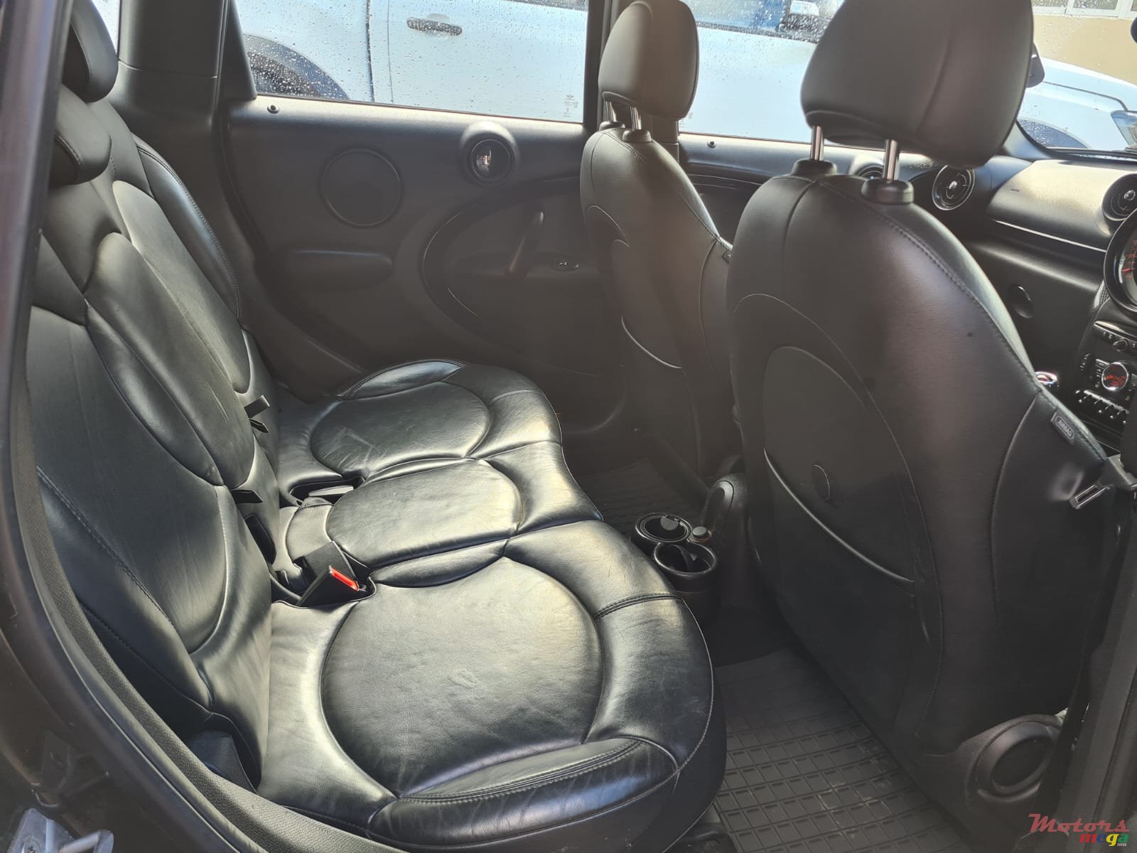 2015' MINI Cooper S photo #6